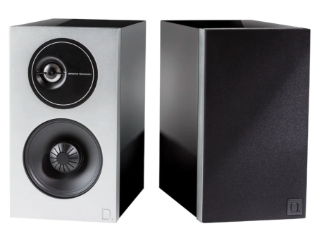 DEFINITIVE TECHNOLOGY  DEMAND SERIER D7 BOOKSHELF SPEAKERS (PAIR) For Sale